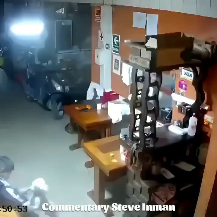 Robber gets deleted from the Matrix