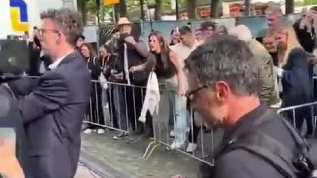 Soon Politician’s like EU Chief Ursula Von der Leyen won’t be able to walk the streets as the masses continue to wake up to just how corrupt they actually are.