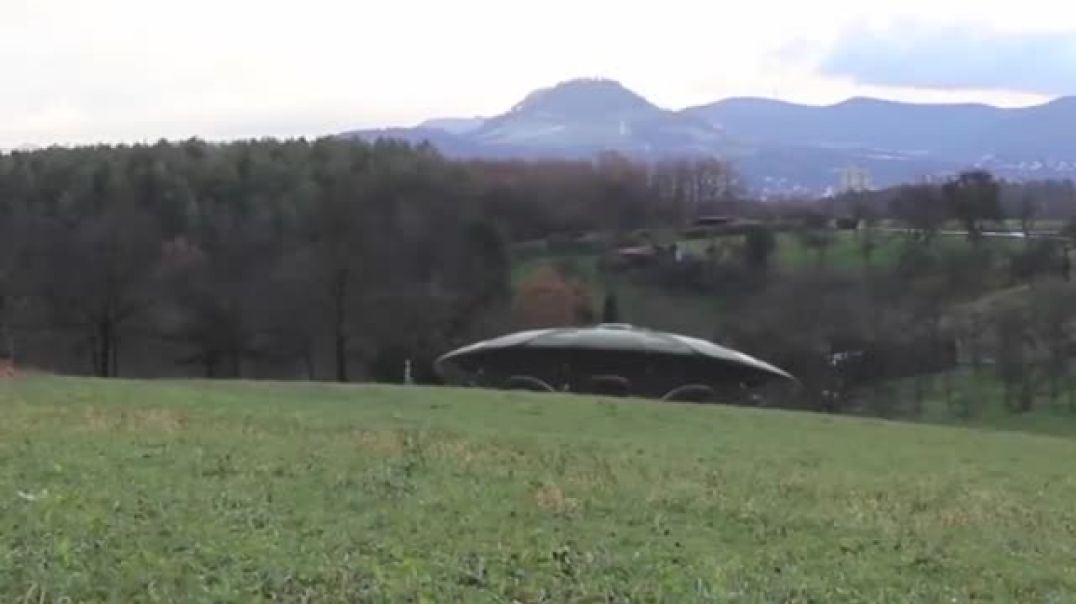 Real UFO With Aliens Caught On Camera