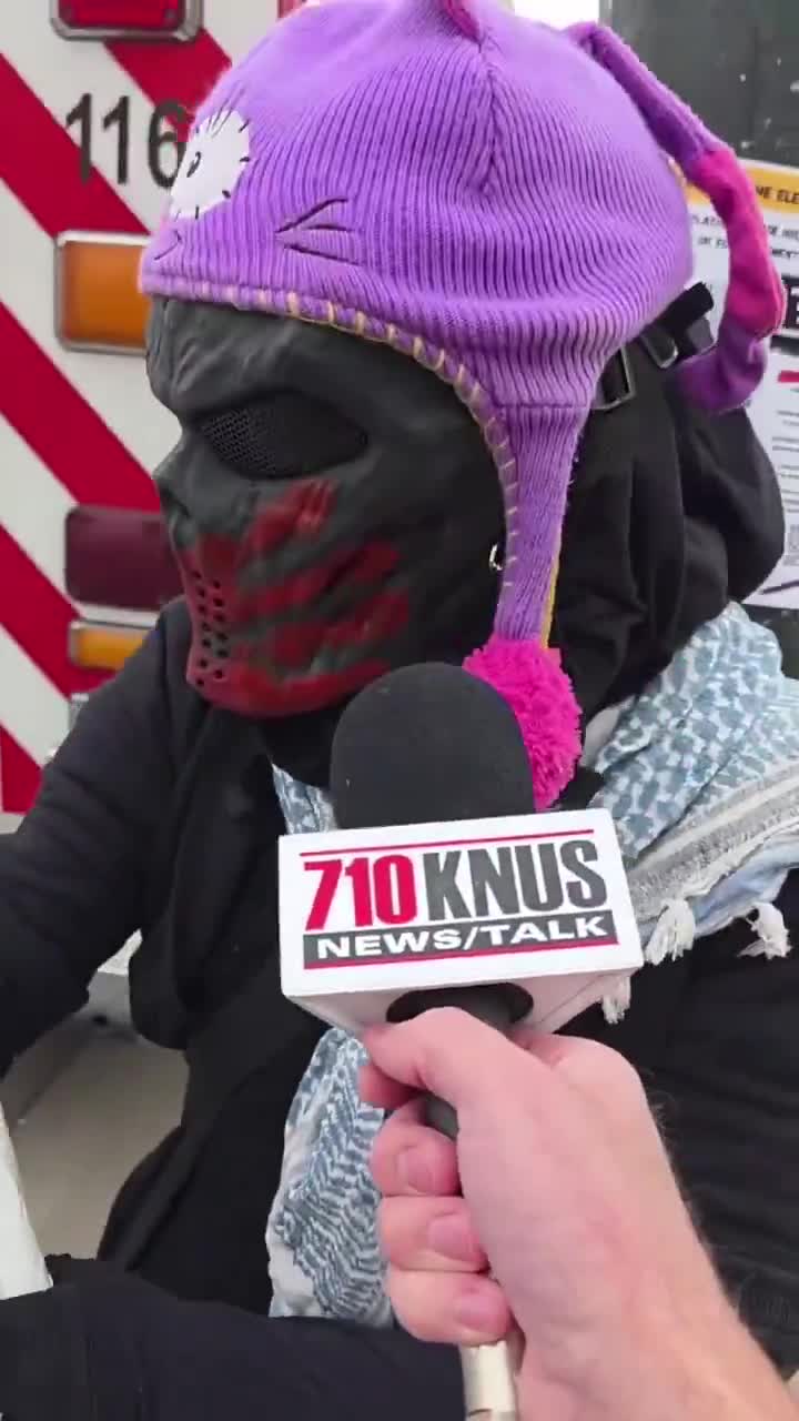 Open calls for vioIence against Trump at the AOC + Bernie rally in Denver