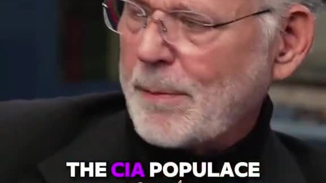 🚨 Ex- CIA Officer says the Director of The CIA made a new policy that if anyone used the phrase “Merry Christmas” they would face punishments