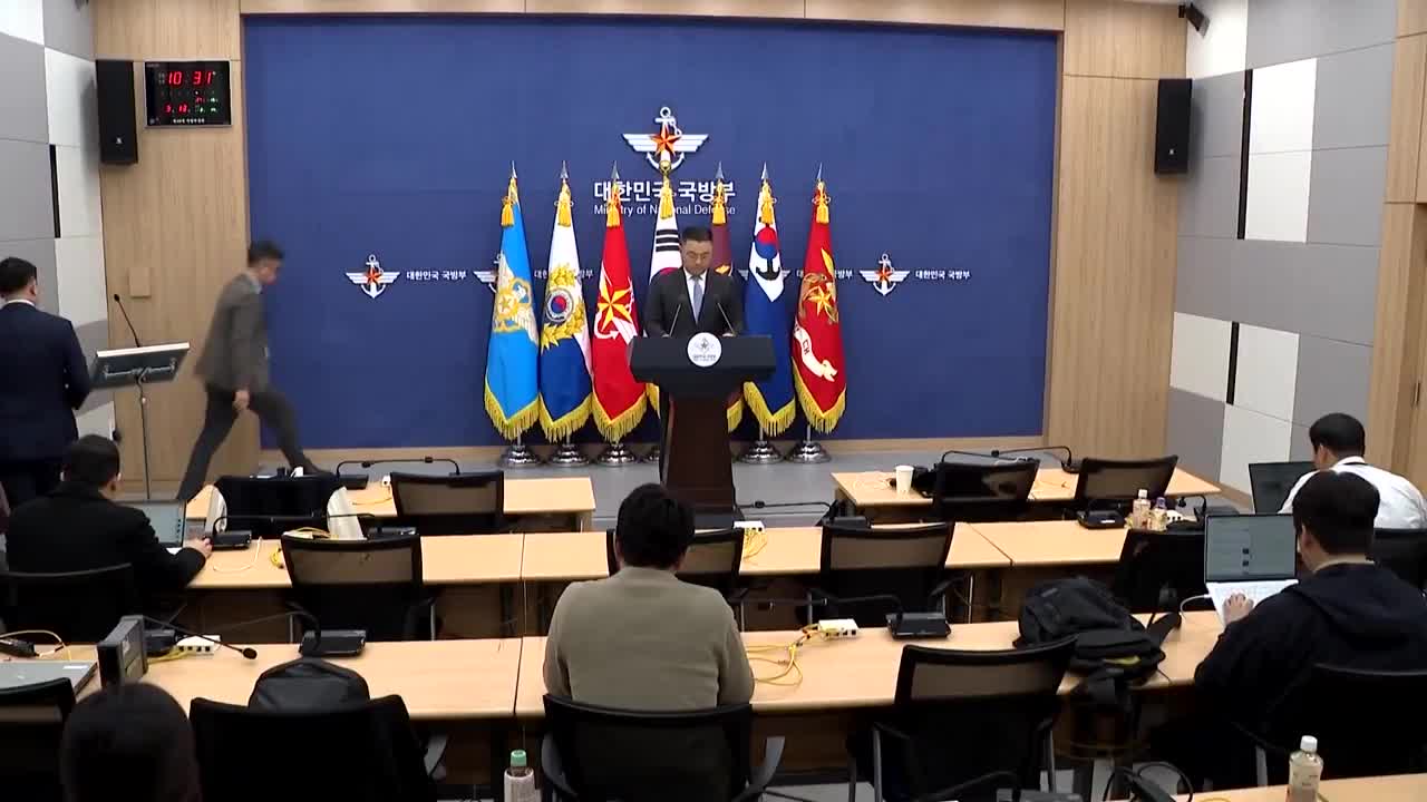🚨🇰🇷SOUTH KOREAN PILOTS CHARGED AFTER ACCIDENTAL VILLAGE BOMBING  Two Air Force pilots have been charged with criminal negligence after mistakenly bombing a South Korean village duri...