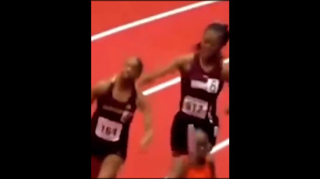 She did it on PURPOSE.Tonya Harding reloaded!!