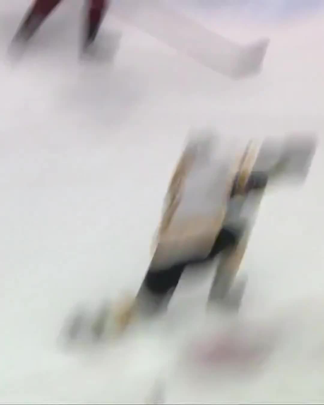 LINUS ULLMARK WITH THE WEB GEM 🔥🔥🔥