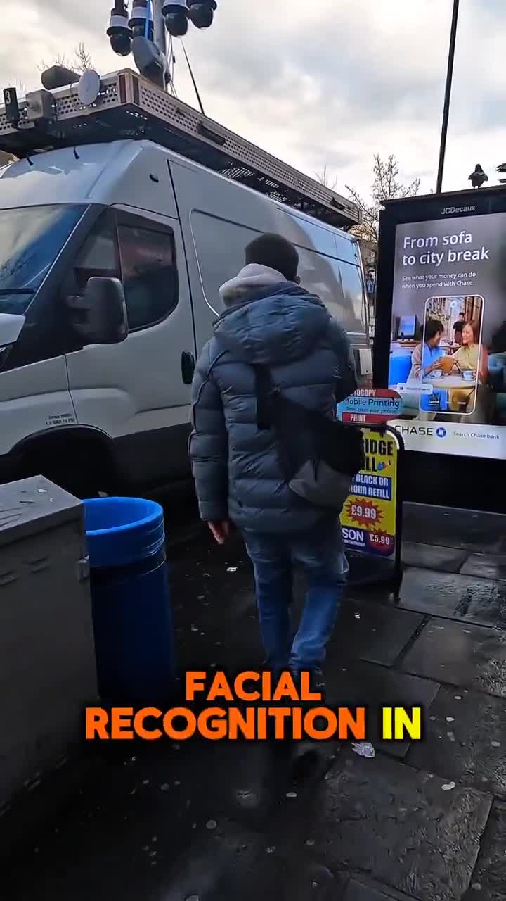 🇬🇧 Facial Recognition in Operation   “I thought you became an Officer to uphold our Freedoms - instead you’re encroaching on our freedoms”  Police UK facial recognition units are...