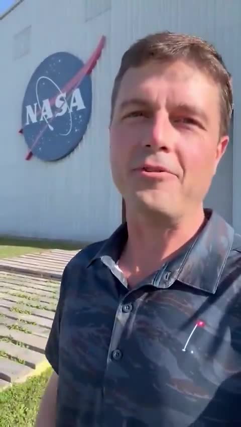 🚨🇺🇸 FROM APOLLO TO ARTEMIS: CREW-9 RETURNS AS NEXT MOONSHOT TAKES SHAPE  It’s a top-five week for one NASA astronaut in Houston. Crew-9 splashdown brought home Nick, Alexander, Bu...