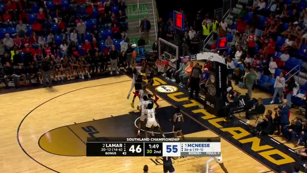 A scuffle broke out in the closing minutes of the Southland Championship.  Both teams were assessed technical fouls.