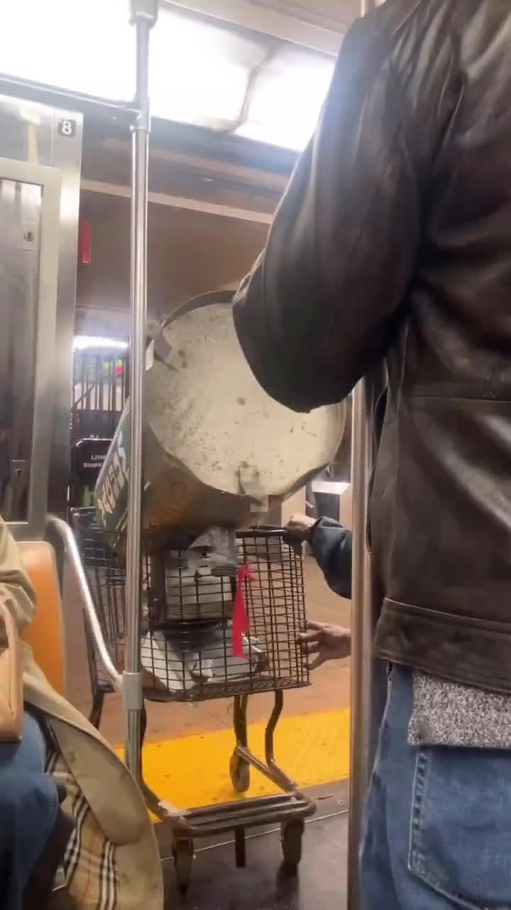 Dude rolled onto the NYC subway with a car wash vacuum