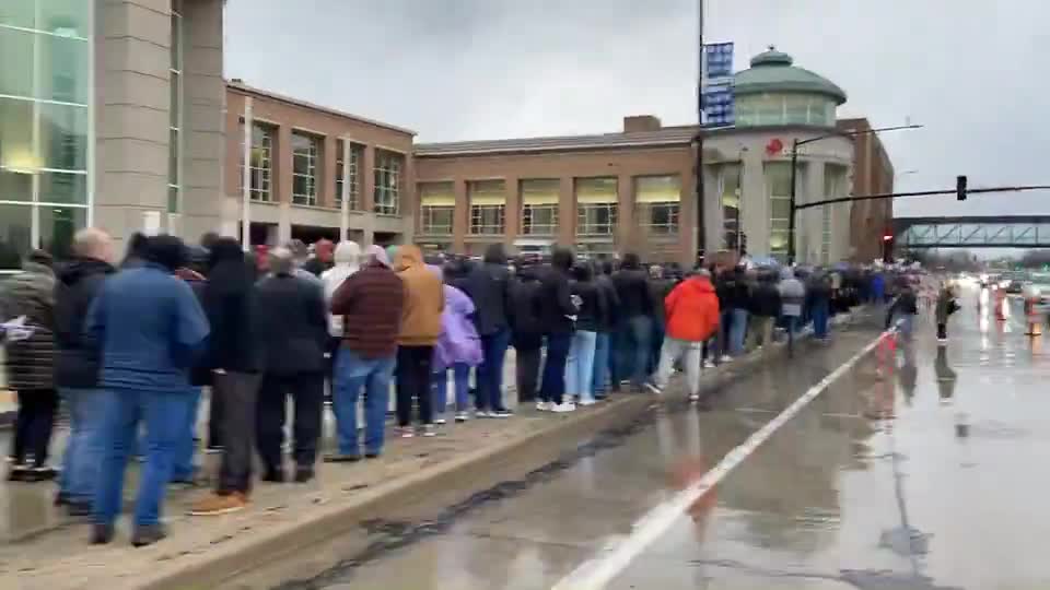 People love Elon Musk.  Despite the rain in Wisconsin, a massive crowd has gathered to see him.