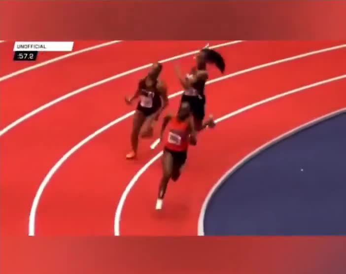 A high school track runner was attacked with a baton during a relay at the state championships 😳