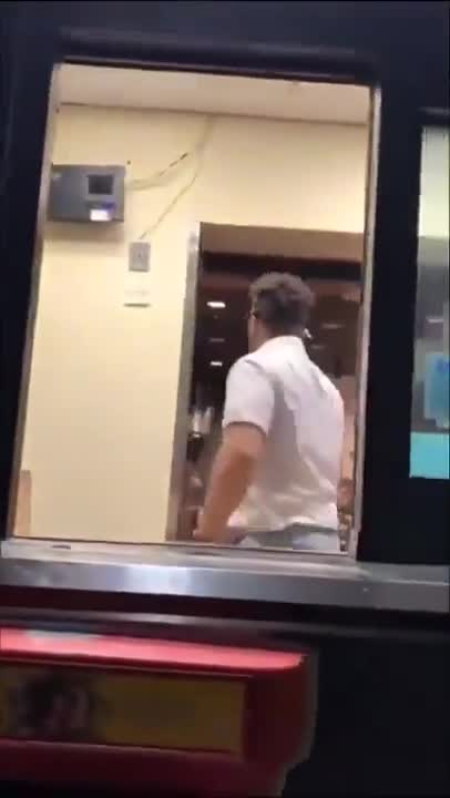 McDonald’s manager explodes on customers