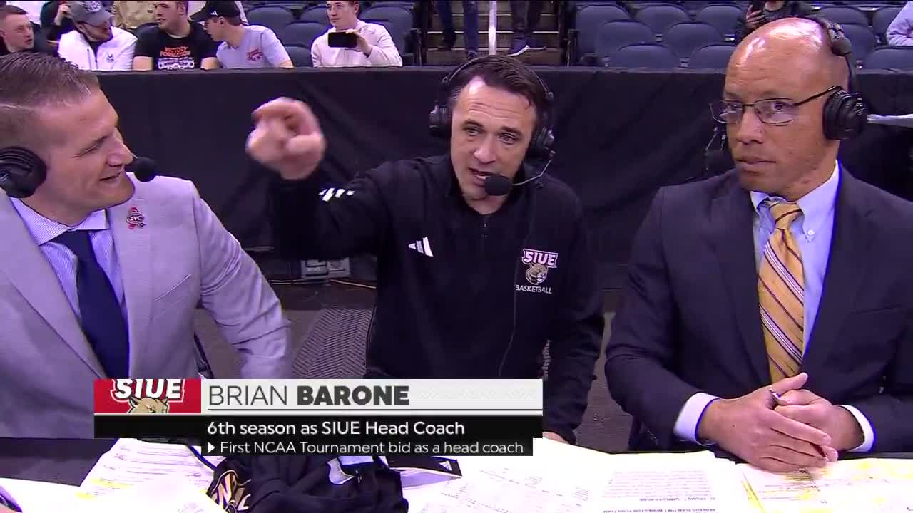 SIUE head coach Brian Barone put scissors in a case six years ago and refused to open the case until making the NCAA tournament.  Today he broke them out to cut down the nets 👏