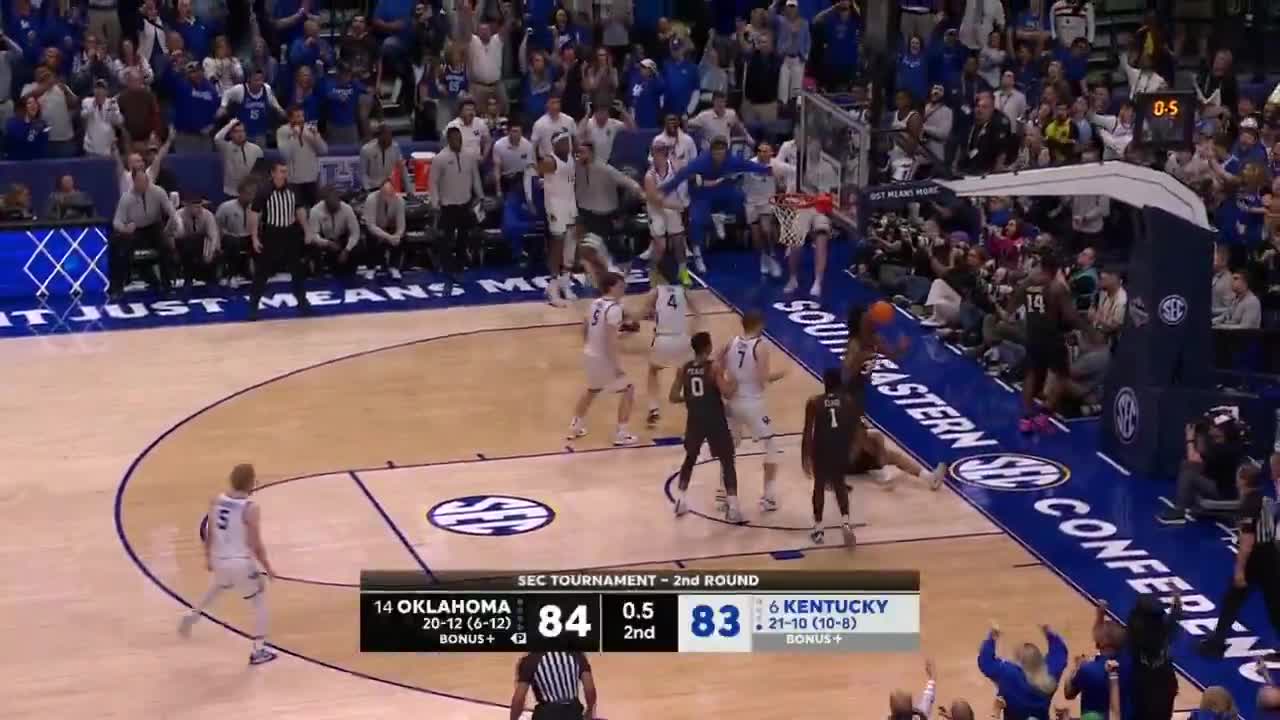 OTEGA OWEH BEATS THE BUZZER 😱  Kentucky gets the last-second win to knock off Oklahoma 😤
