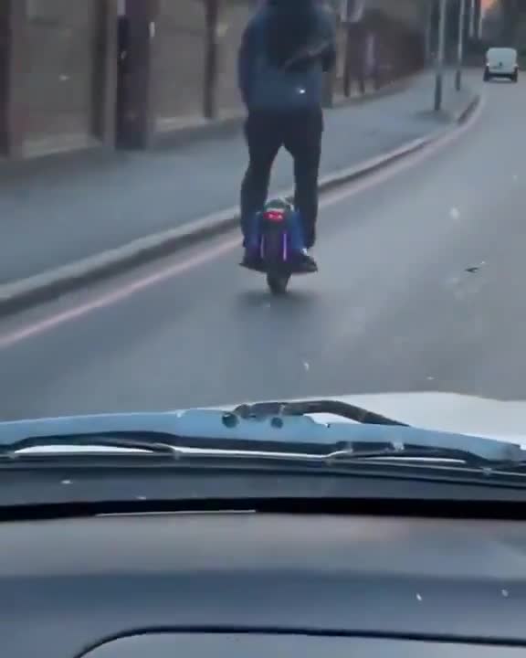 This dude is living in 2045