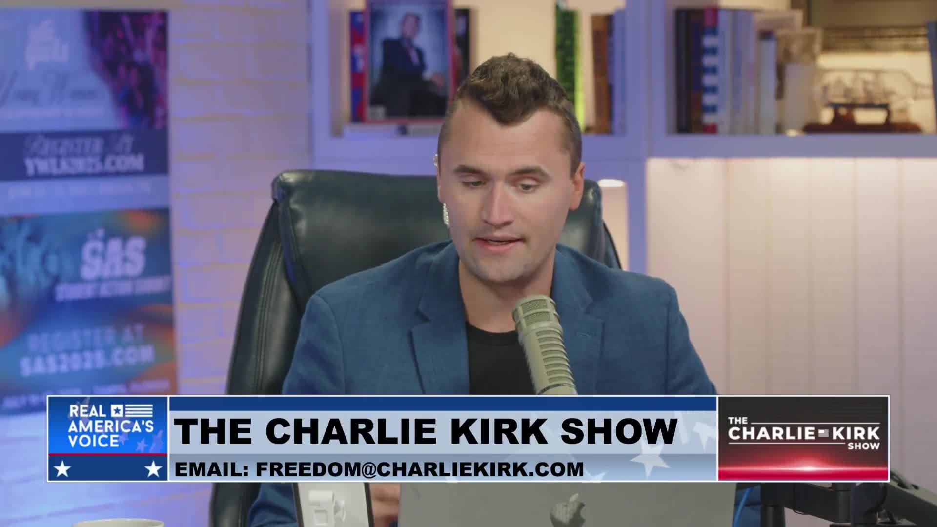 If you are a parent, you have a moral obligation to listen to this. @scarlett4kids joins me with a shocking story out of Wisconsin of a male pervert stripping nude, touching himself, and lee...