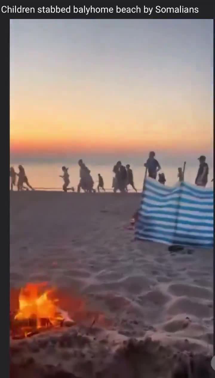 🚨🇮🇪 Meanwhile at Ballyholme Beach   Alleged Mass Stabbing yesterday on a quiet Northern Ireland Beach at the hands of yet more non-indigenous locals, as kids flee in horror.  Our Po...
