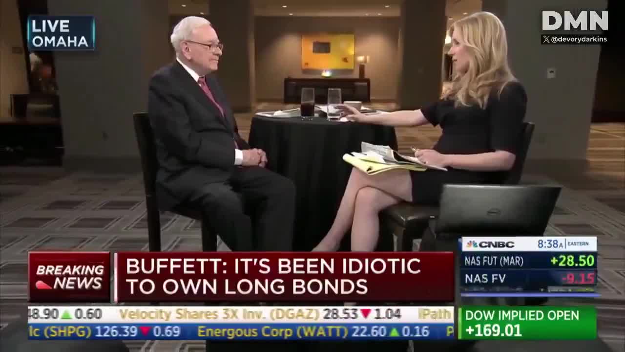🇺🇸WARREN BUFFETT: SOME PEOPLE SHOULD NOT OWN STOCKS  “If you're gonna do dumb things because your stock goes down, you shouldn't own a stock at all.  If you buy your house at $20,000...