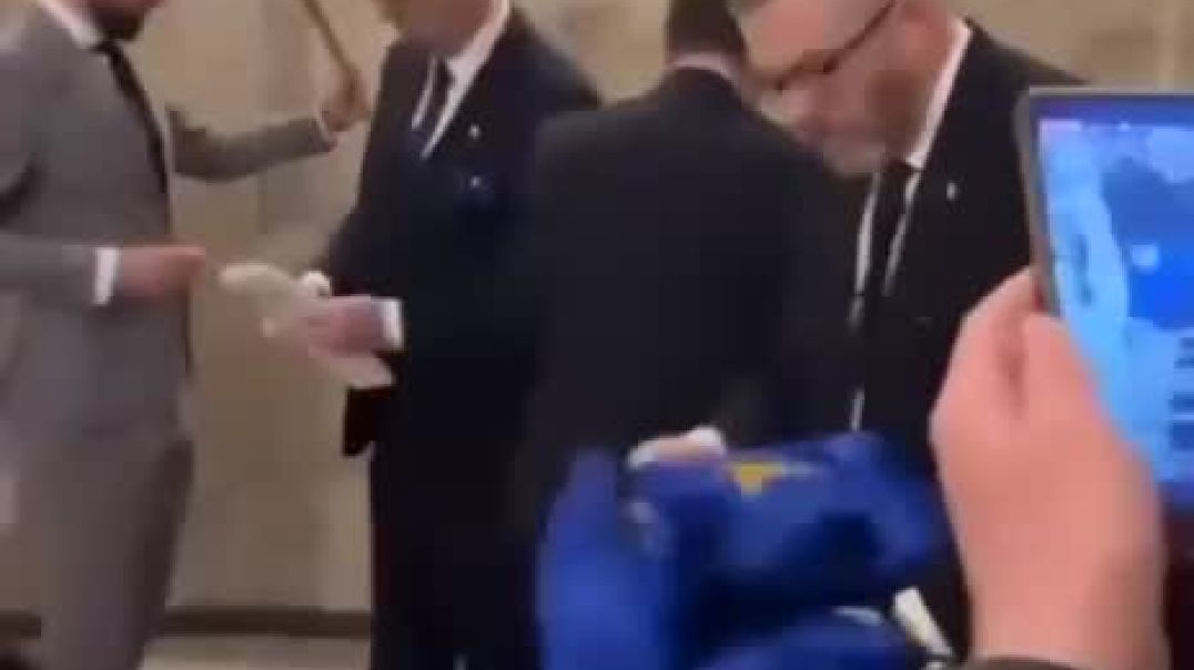 Polish Presidential candidate Grzegorz Braun tears down EU Flag, and wipes his shoes with it, saying “This is Poland, not Brussels”