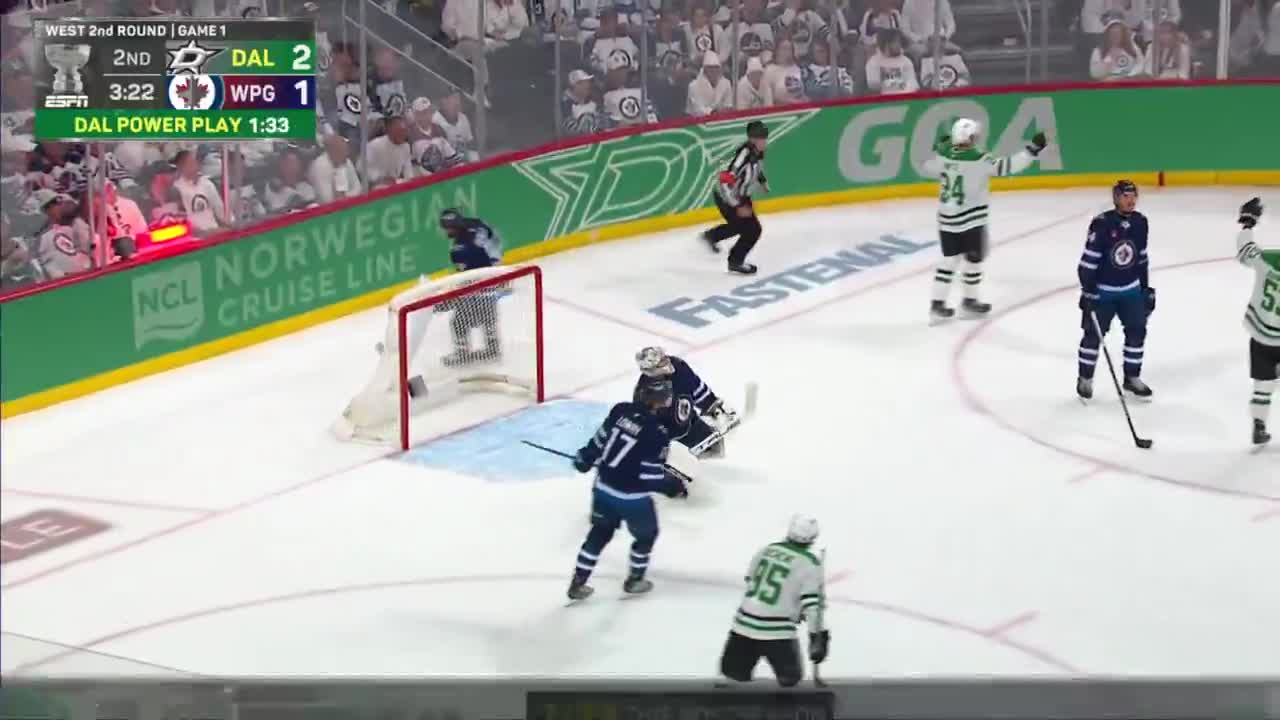 A HAT TRICK FOR MIKKO RANTANEN 😱  IT'S ONLY THE SECOND PERIOD 😳