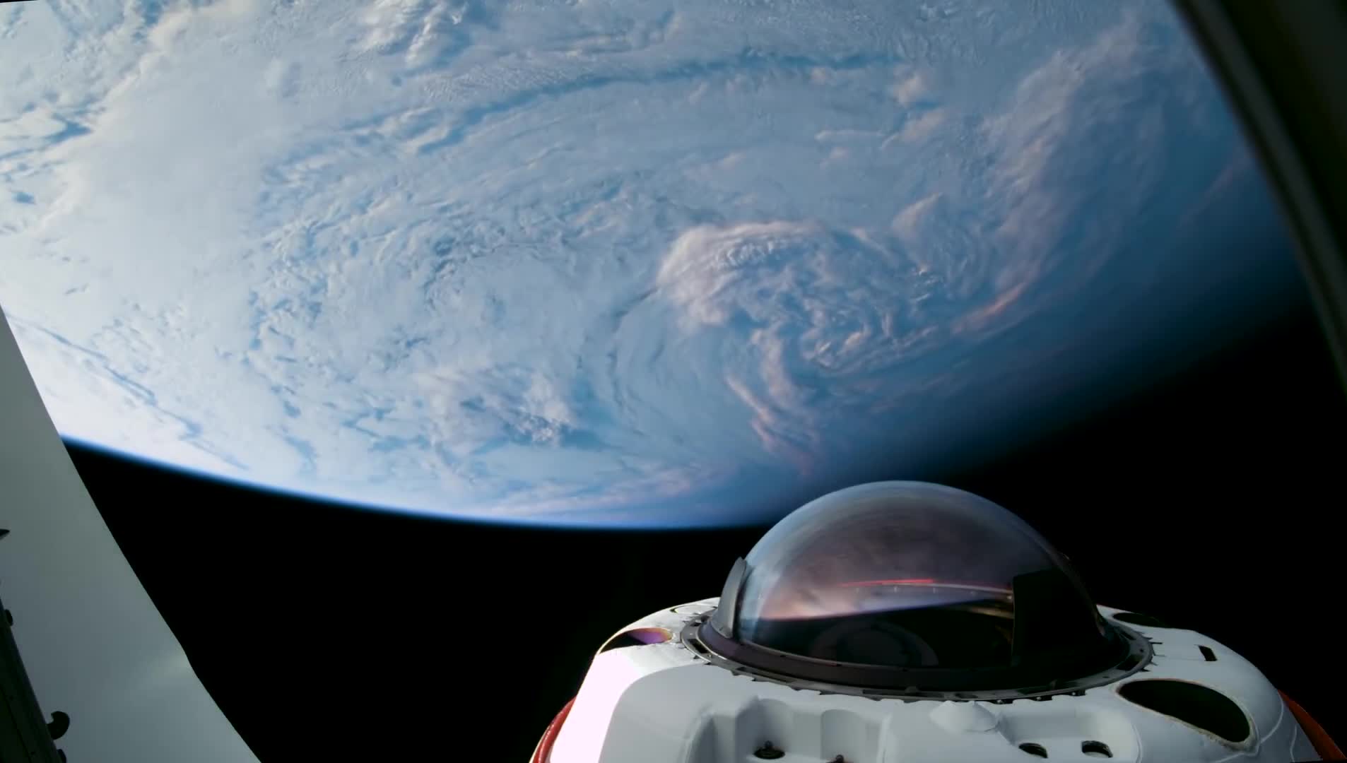 Starlink connects those in the most remote areas on and off planet Earth 🛰️🐉