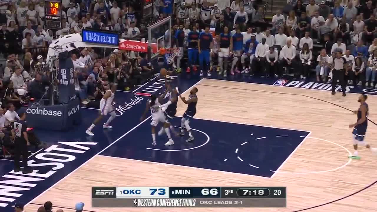 JADEN MCDANIELS ALL OUT EFFORT FOR THE BLOCK 😤