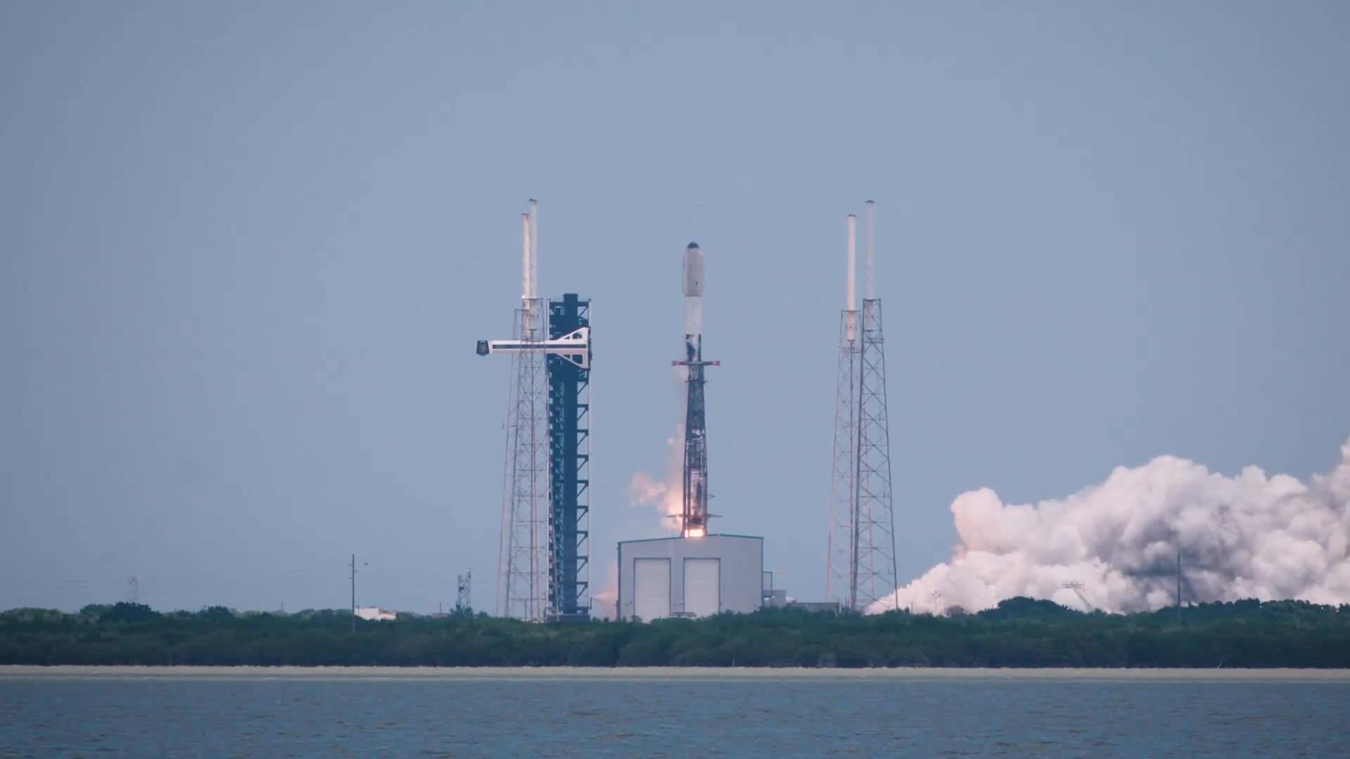 Falcon 9 delivers 28 @Starlink satellites to orbit from Florida