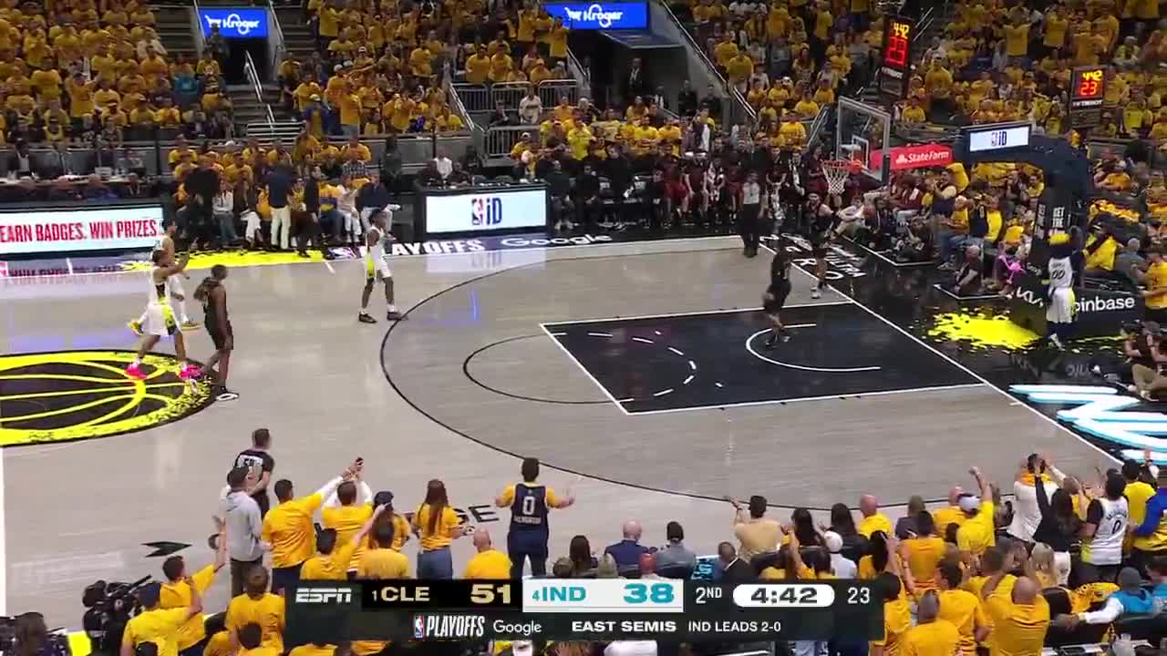 Darius Garland picks up his fourth foul in the first half of Game 3 😳
