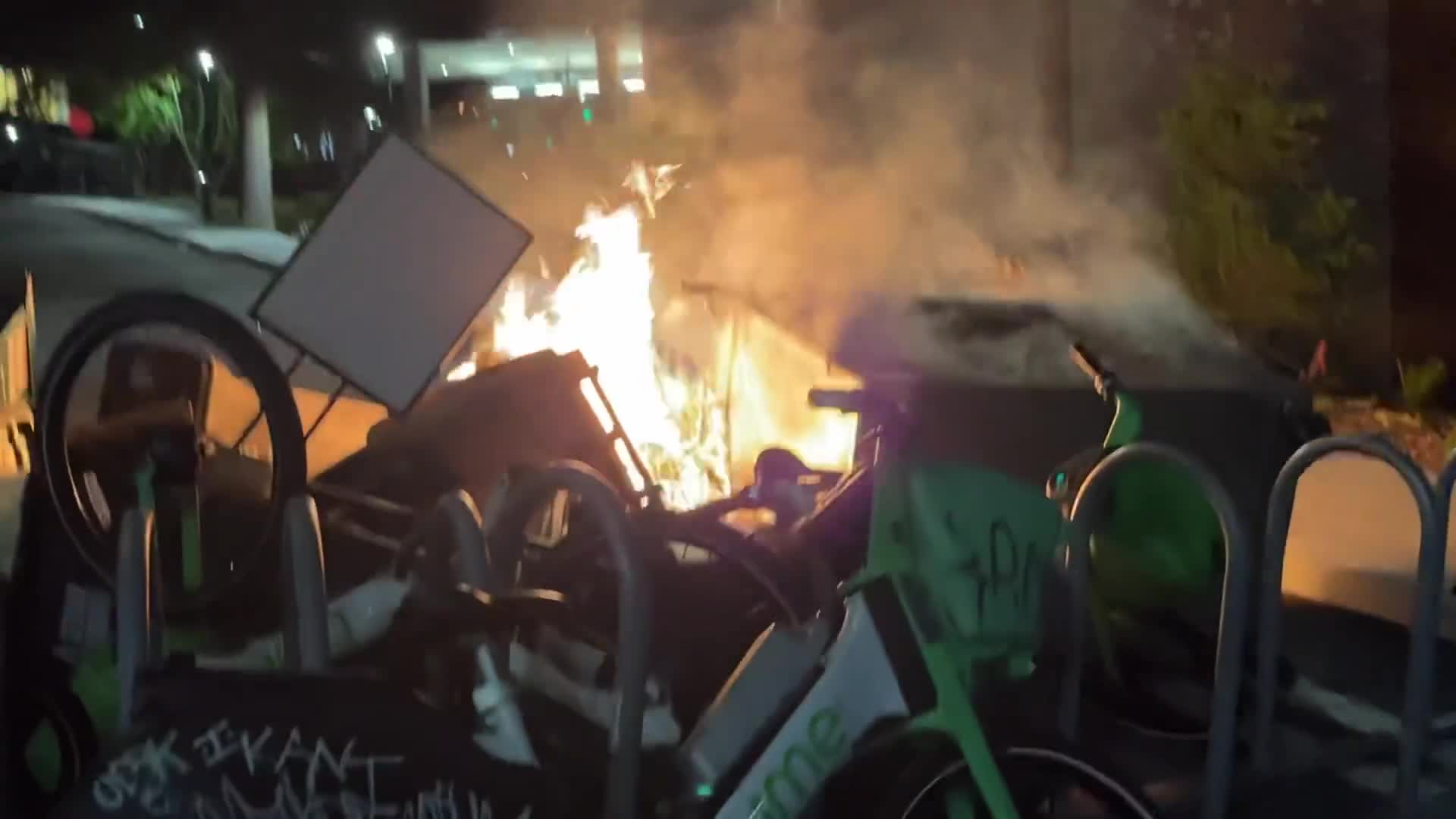 Seattle Antifa is setting fires and taking over UW campus with practically zero response from the police