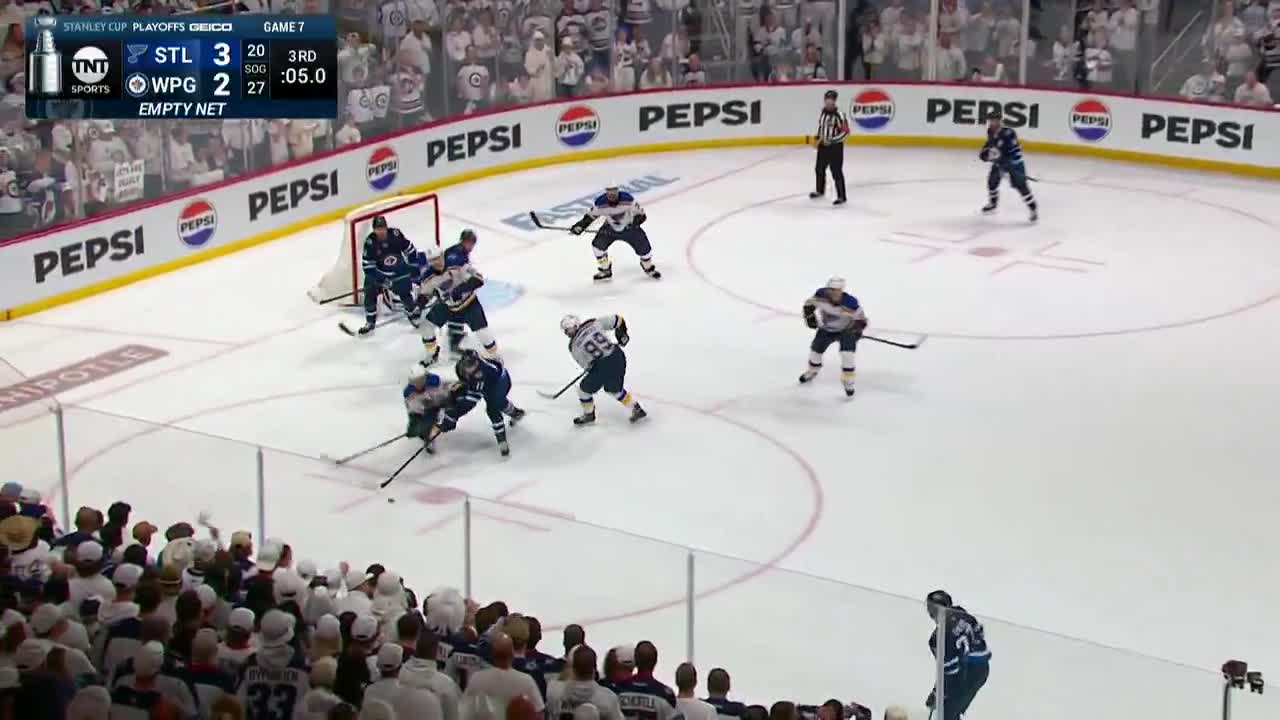 WITH JUST SECONDS TO SPARE IN GAME 7, THE JETS TIE IT UP TO FORCE OT 😱   WILD SCENES IN WINNIPEG 🥶