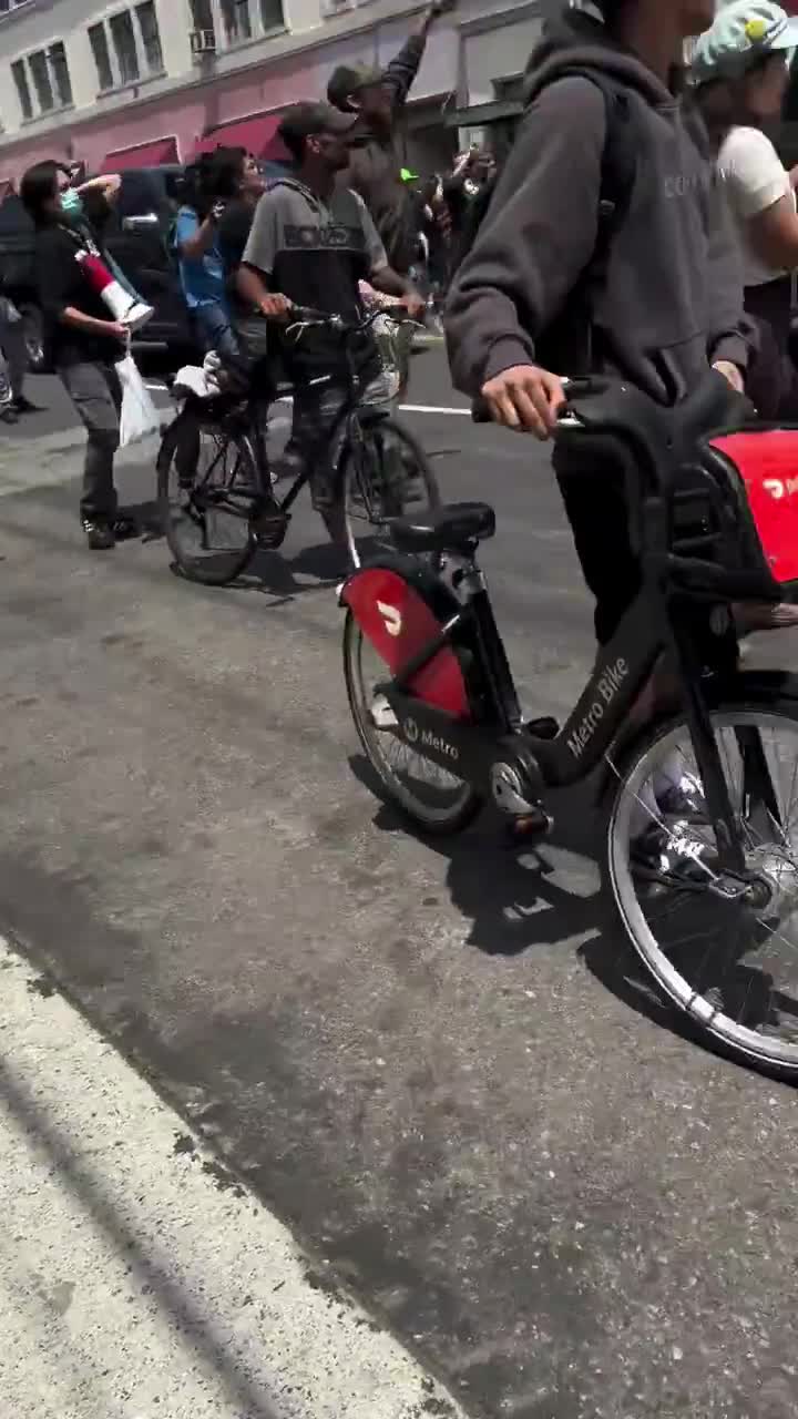 ICE is conducting raids in Los Angeles. 🔥🔥