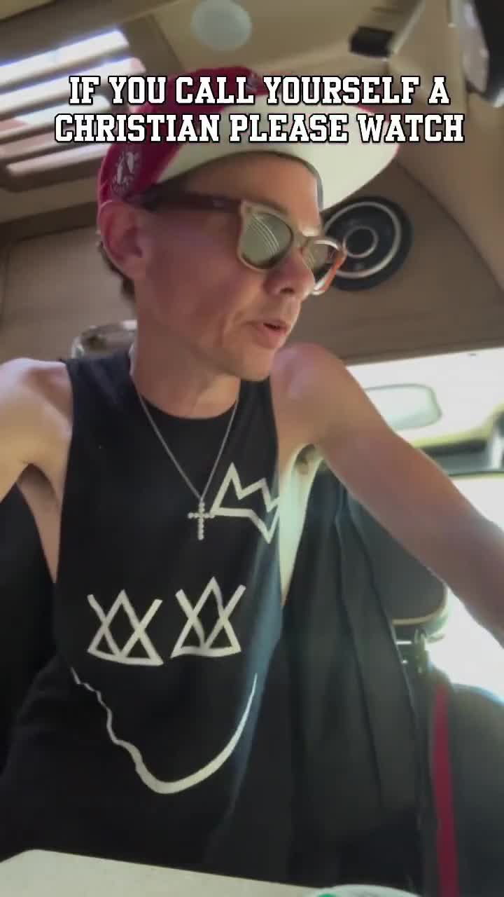 NEW: Ronnie Winter, lead singer of the rock band “The Red Jumpsuit Apparatus”, says Trump voters are not allowed at his shows  “If you’re Christian and you voted for Donald Trump, sh...