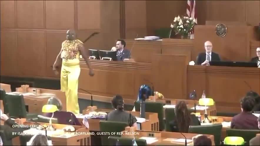 Welcome to Clown World. 🤡  The Oregon House of Representatives just hosted a circus drag show—on the legislative floor. 👇
