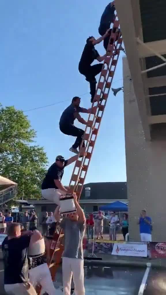 This level of coordination is insane