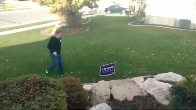 TDS Suffering Liberal trying to take down this electrified Trump sign has to be top 10 clips of all time.