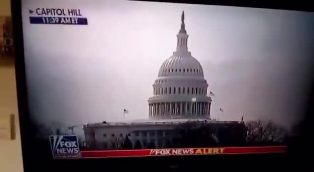 “There seems to be some sort of green ‘Q’ on the side of the Capital Building”  Things are about to get even crazier aren’t they?