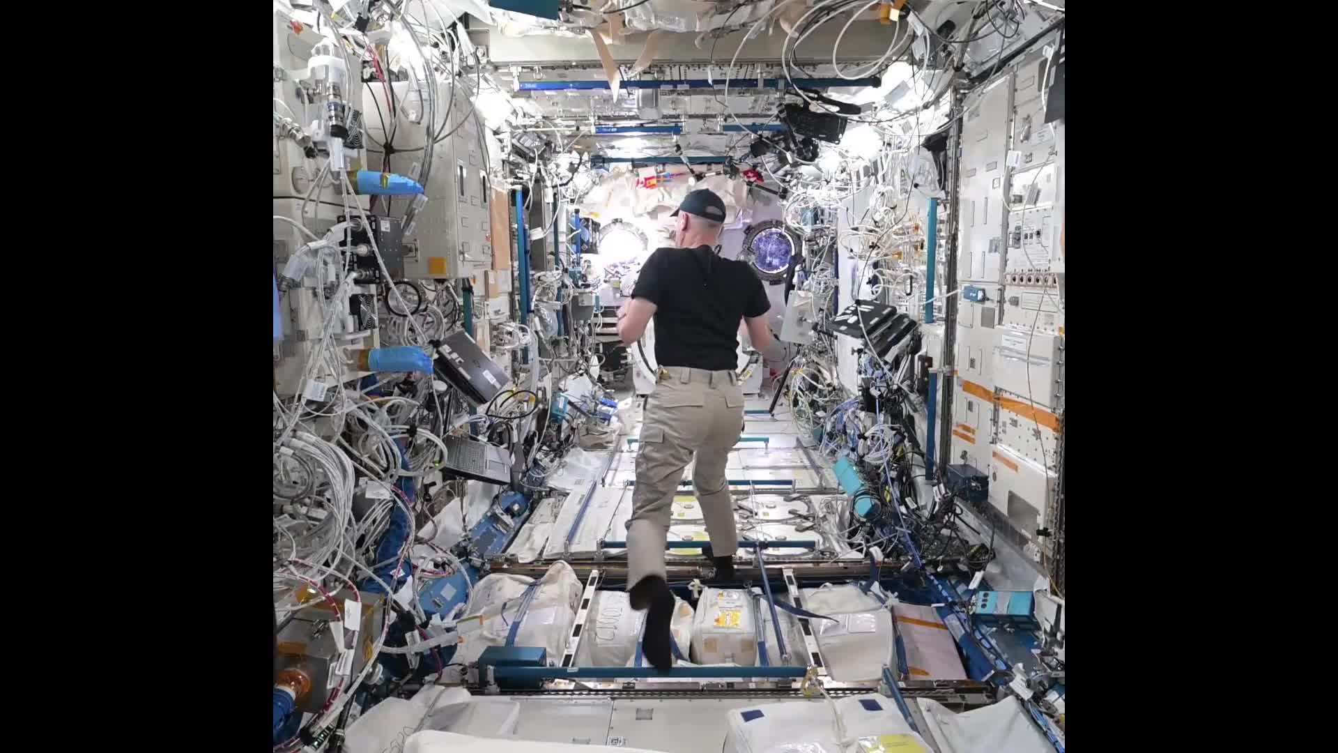 Spacewalking! The movie 2001 is one of my favorites, I had to try this as a 2025 tribute.