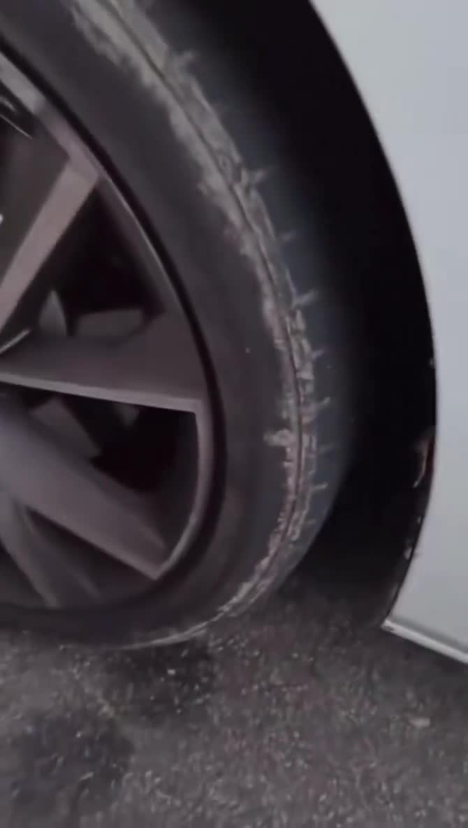 Driving on bald tyres can lead to fatalities, particularly in high-speed WA police chases