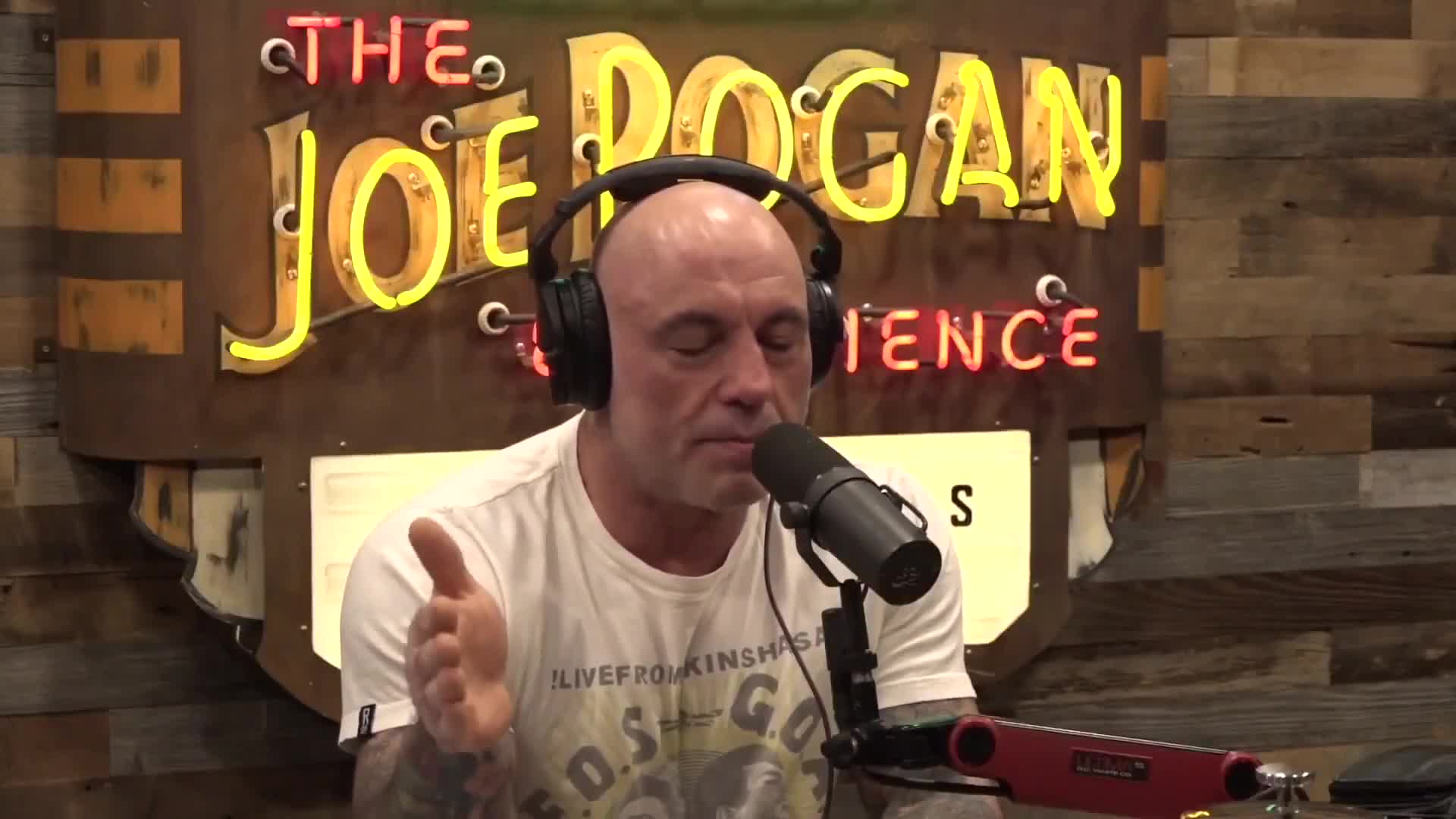 JOE ROGAN: 96% OF NEWS STORIES ABOUT ELON ARE NEGATIVE  “Meanwhile, the guy saved those people trapped up in space - you didn't hear a peep about that.  He's revolutionizing space travel, ...