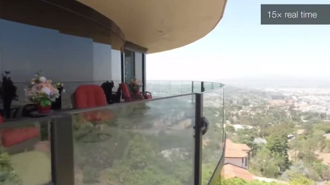 This house in San Diego California, fully rotates. It can be turned in 45 minutes.
