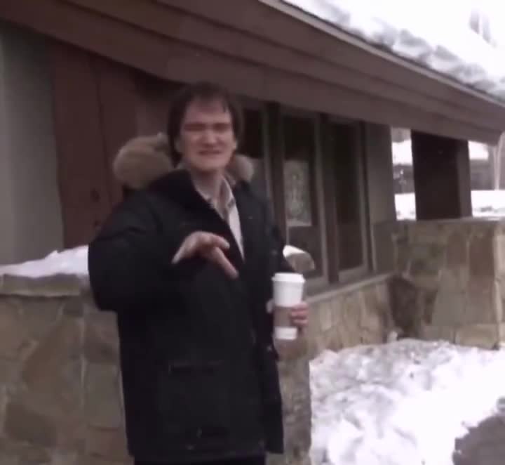 That time Quentin Tarantino was absolutely not having it with a paparazzi outside Starbucks