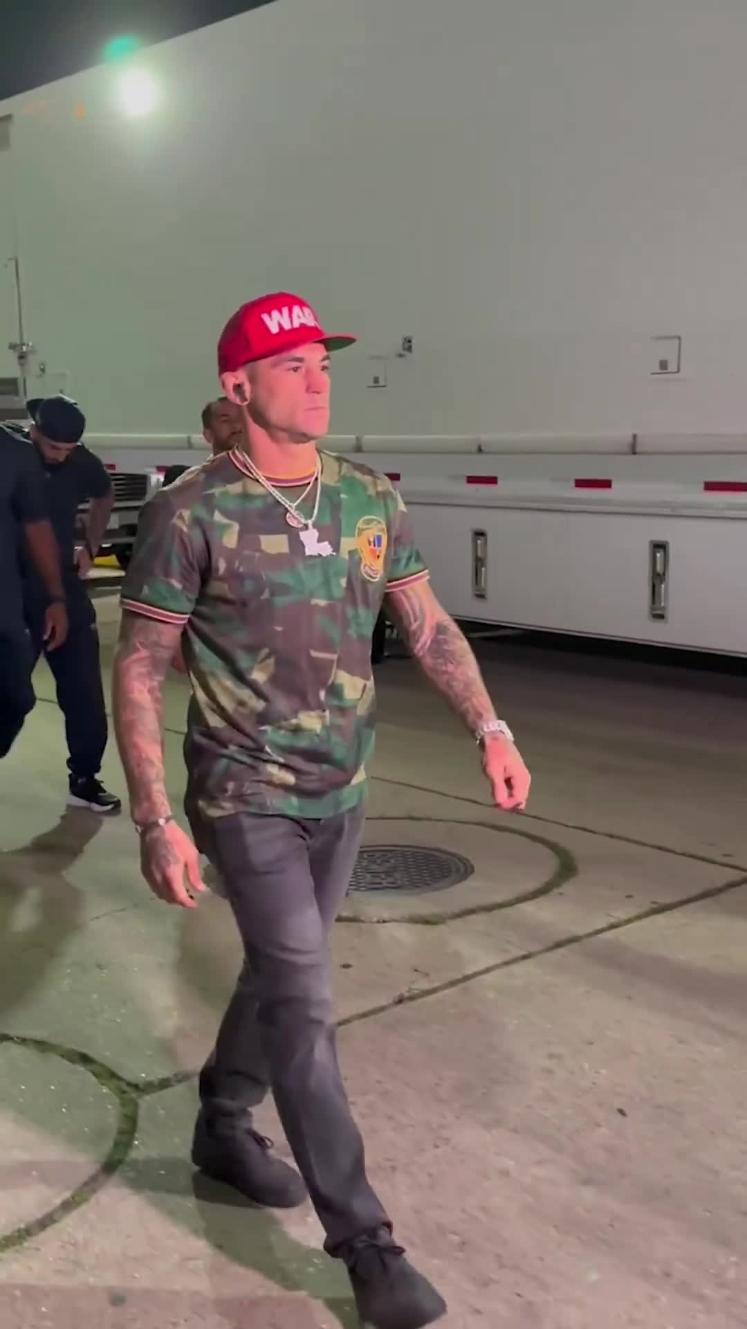Dustin Poirier arrives for his final UFC fight in New Orleans 💎 #UFC318  Watch #UFC318 TONIGHT AT 10 PM ET on ESPN+ PPV ➡️