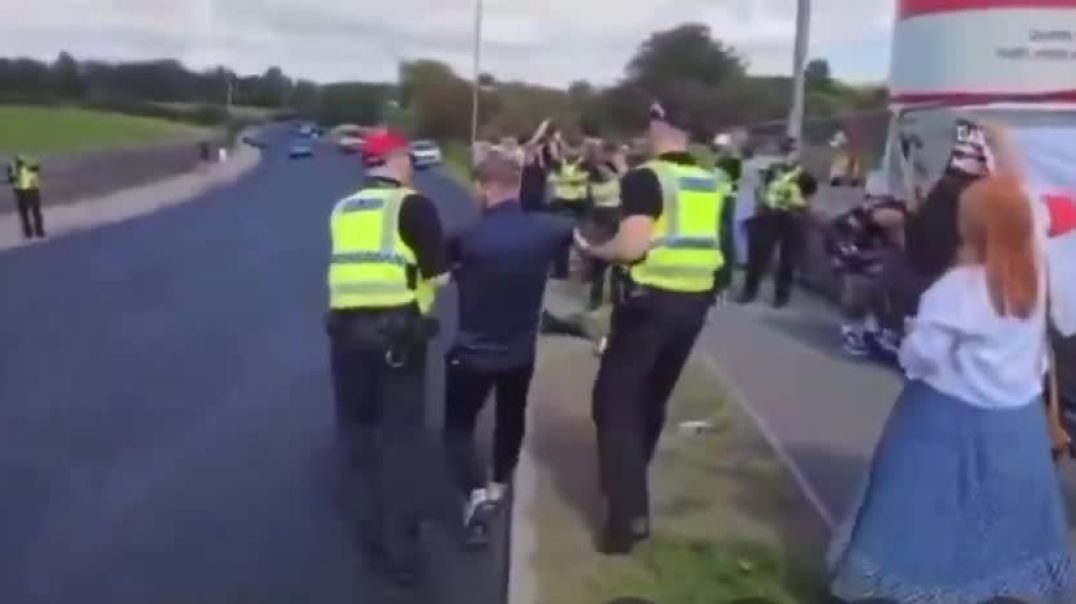 Saying “We Love Bacon” in the UK is now an arrestable offense.   Why? Because it’s offensive to Muslims. 🥓