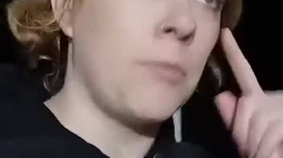 AND THE  GREAT AWAKENING MIC 🎤 DROP AWARD  GOES TO THIS CHICK