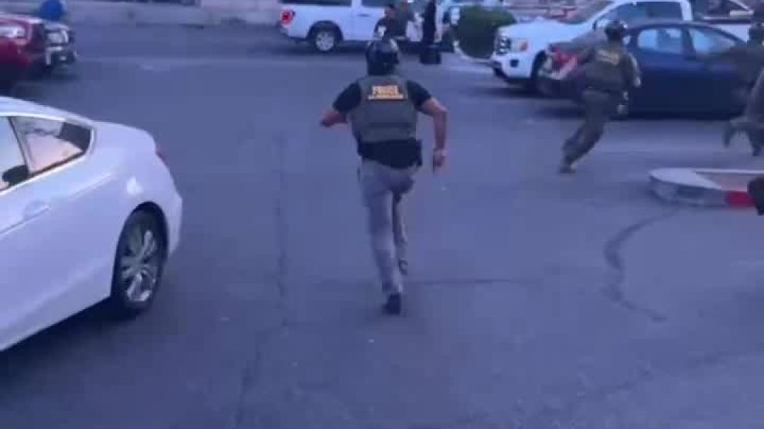 🚨 DHS made a surprise visit to a Home Depot in LA, which was filled with illegal aliens scattering like roaches  DHS says MS 13 has a chokehold on this area.
