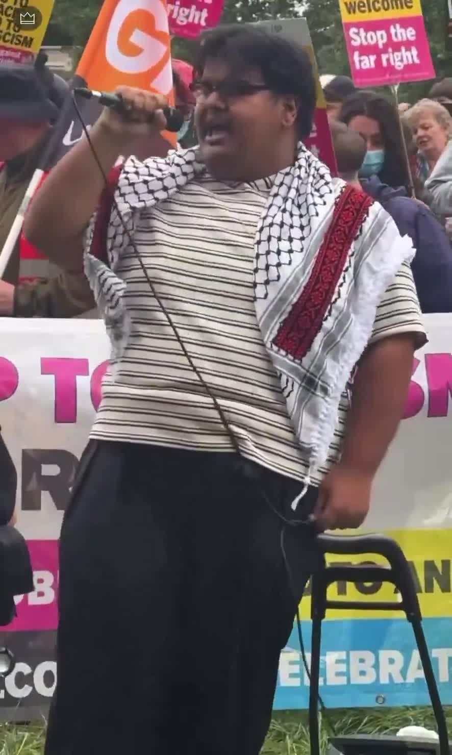 The Radical Far Left Paid for Agitators are back in Leeds, England tonight. They now the people coming into the Country are NOT refugees, so they are knowingly LYING. The absolute state ...