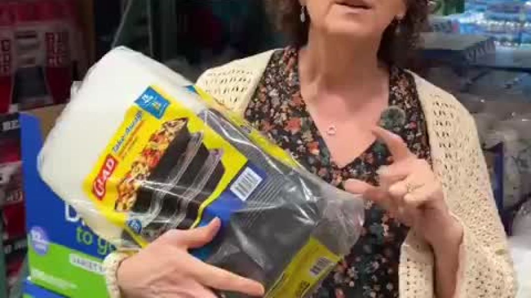 American doctor exposing how dangerous it is to eat food out of back plastic containers. ☠️