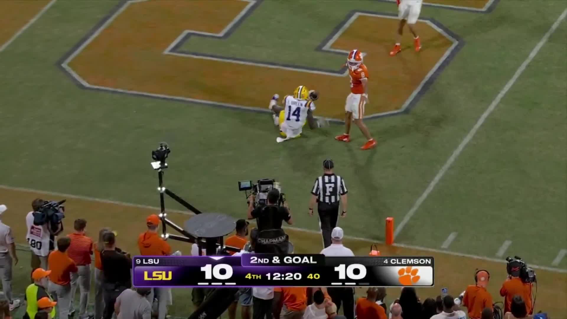 NUSSMEIER GIVES LSU A 17-10 LEAD IN THE 4TH ‼️   Watch the finish of LSU-Clemson on ABC and the ESPN App: