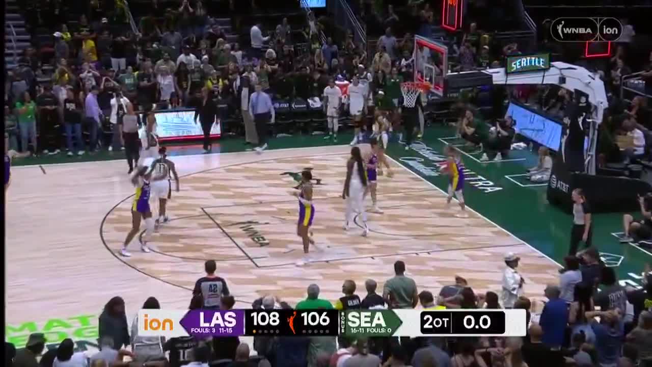 AN INCREDIBLE DOUBLE OVERTIME WIN FOR THE LOS ANGELES SPARKS 🔥