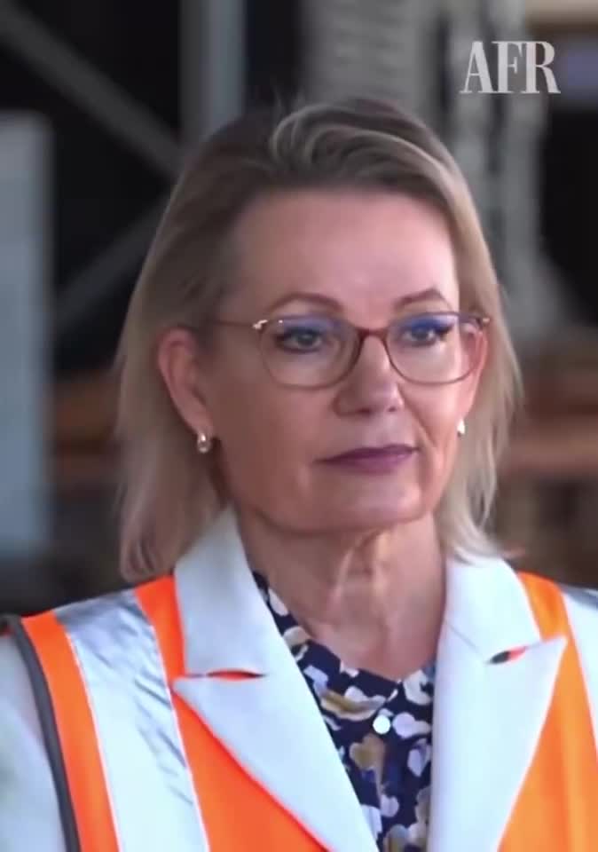 Liberal leader Sussan Ley corrected herself at a press conference in Adelaide today  Ley: “What I meant to say was that I don’t support the targets  that the government sets while we’r...