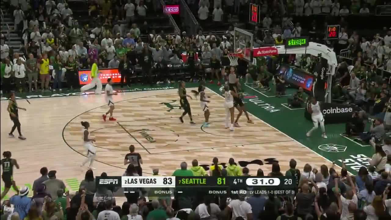 SEATTLE IS JUMPING‼️  The Storm take the lead 😳  Watch Aces-Storm on ESPN and the ESPN App